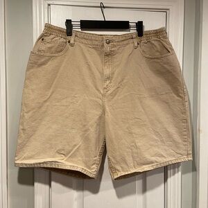 L.L. Bean Size 20W Double L Comfort Waist Tan Khaki Denim Shorts